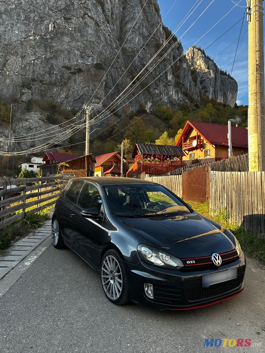 2010' Volkswagen Golf photo #3