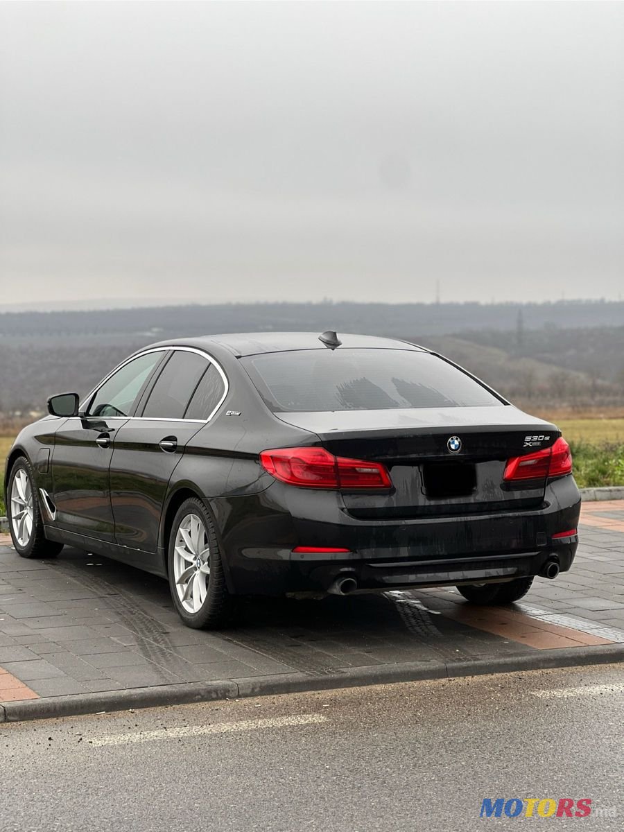 2018' BMW 5 Series photo #6