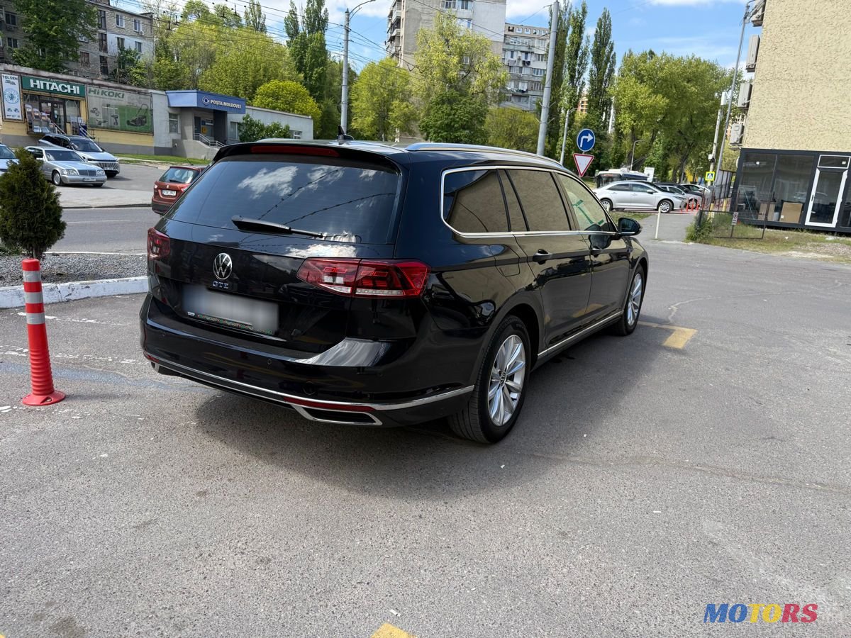 2021' Volkswagen Passat photo #5