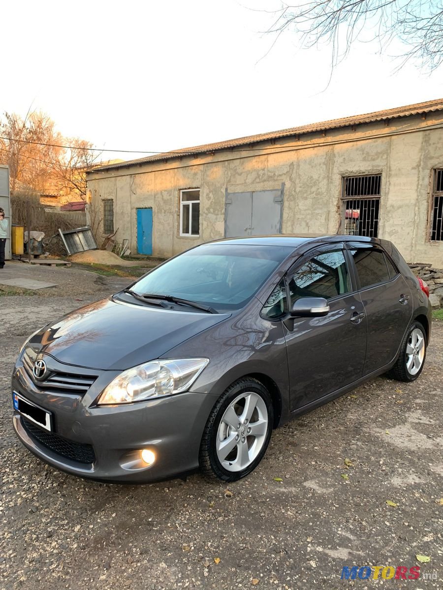 2010' Toyota Auris photo #6