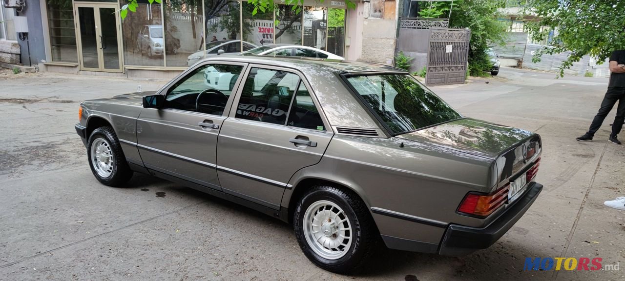 1985' Mercedes-Benz 190 photo #2