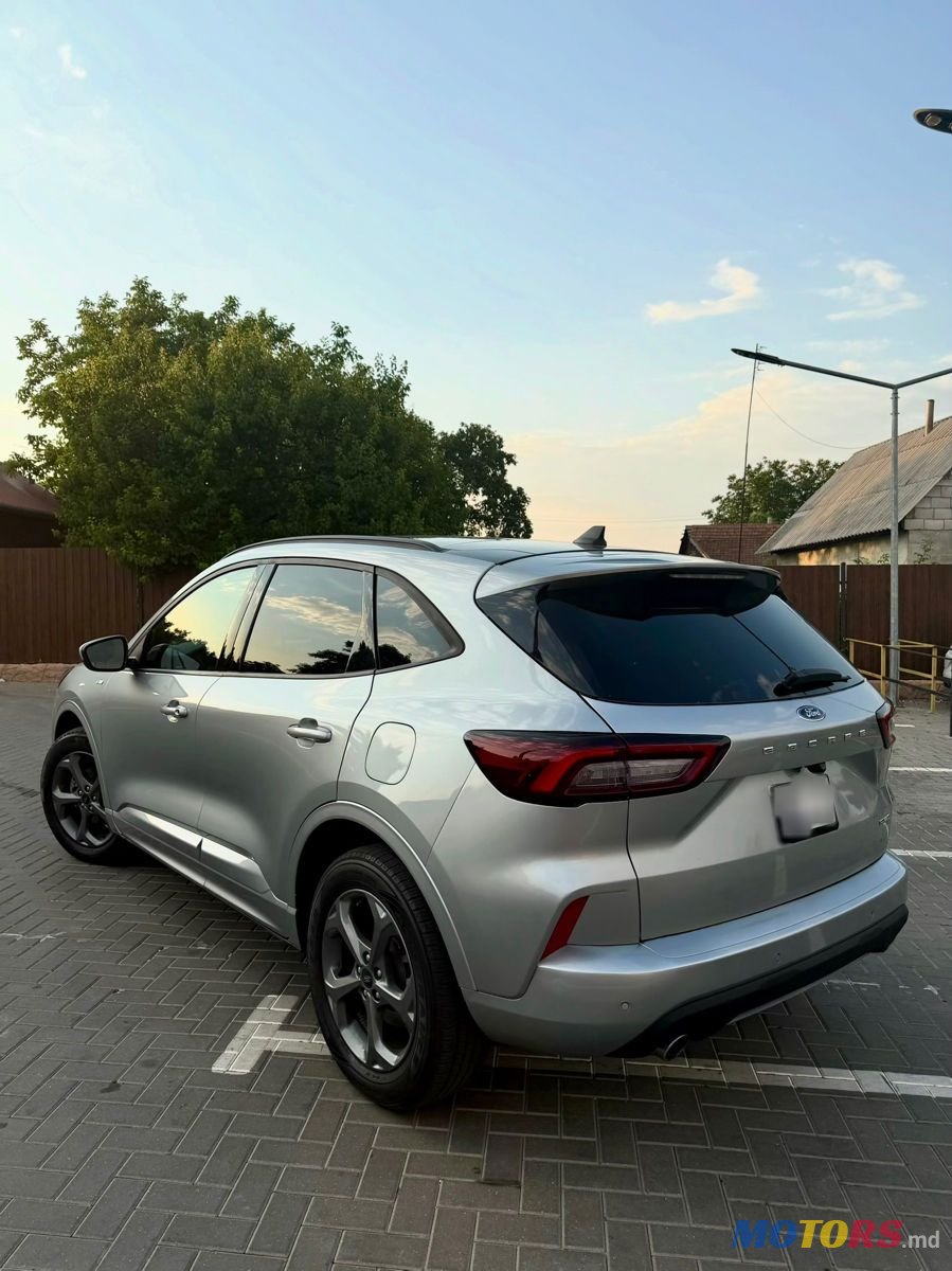 2024' Ford Escape photo #2