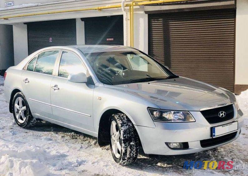 2007' Hyundai Nf Sonata photo #1