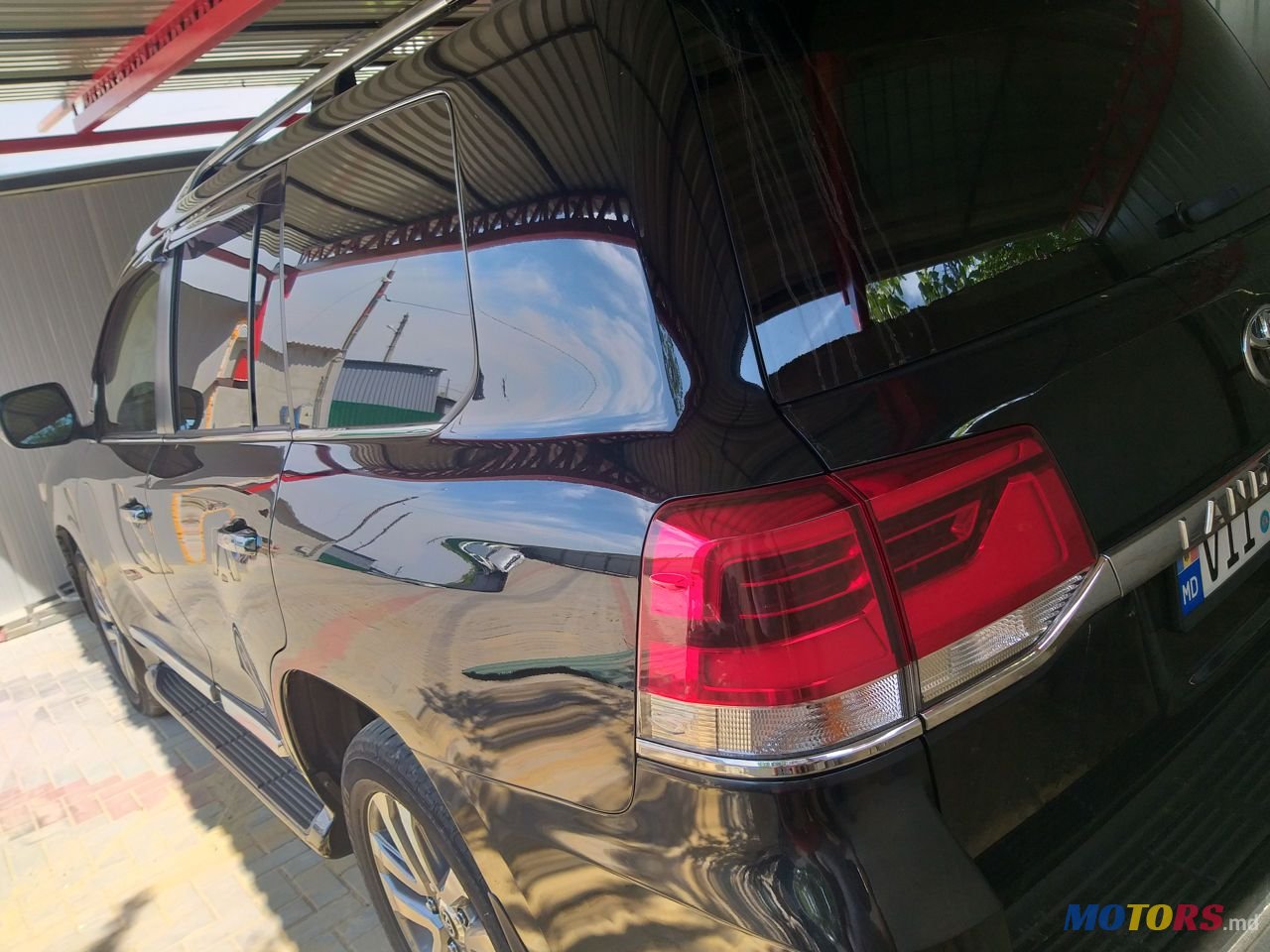 2018' Toyota Land Cruiser photo #3