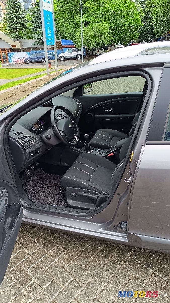 2014' Renault Megane photo #6