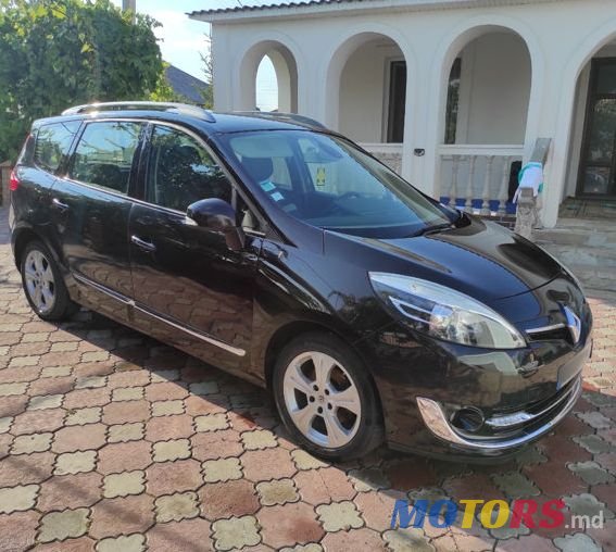 2013' Renault Grand Scenic photo #5