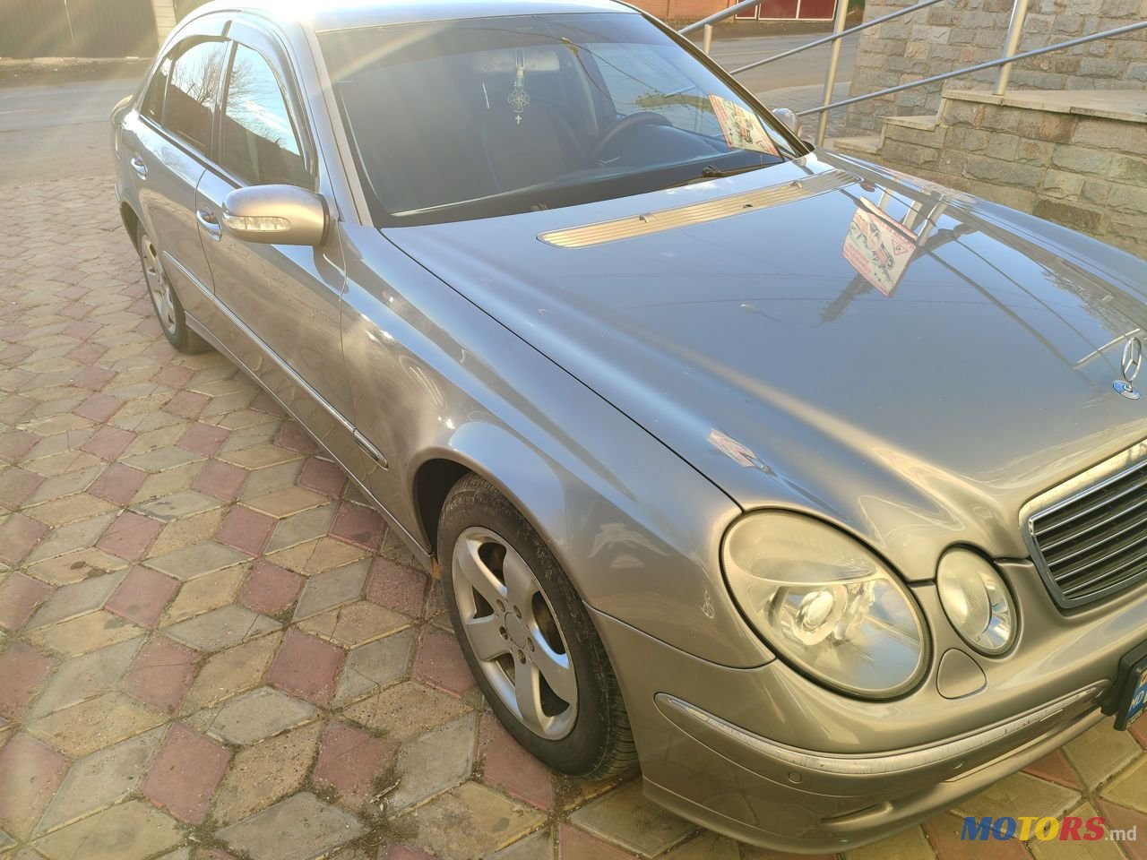 2005' Mercedes-Benz E-Class photo #1