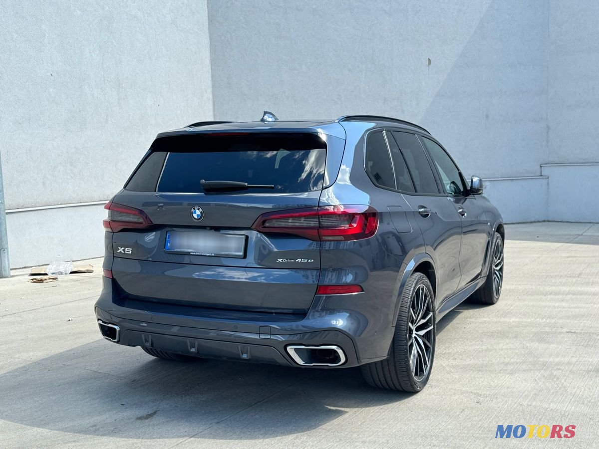 2020' BMW X5 photo #2