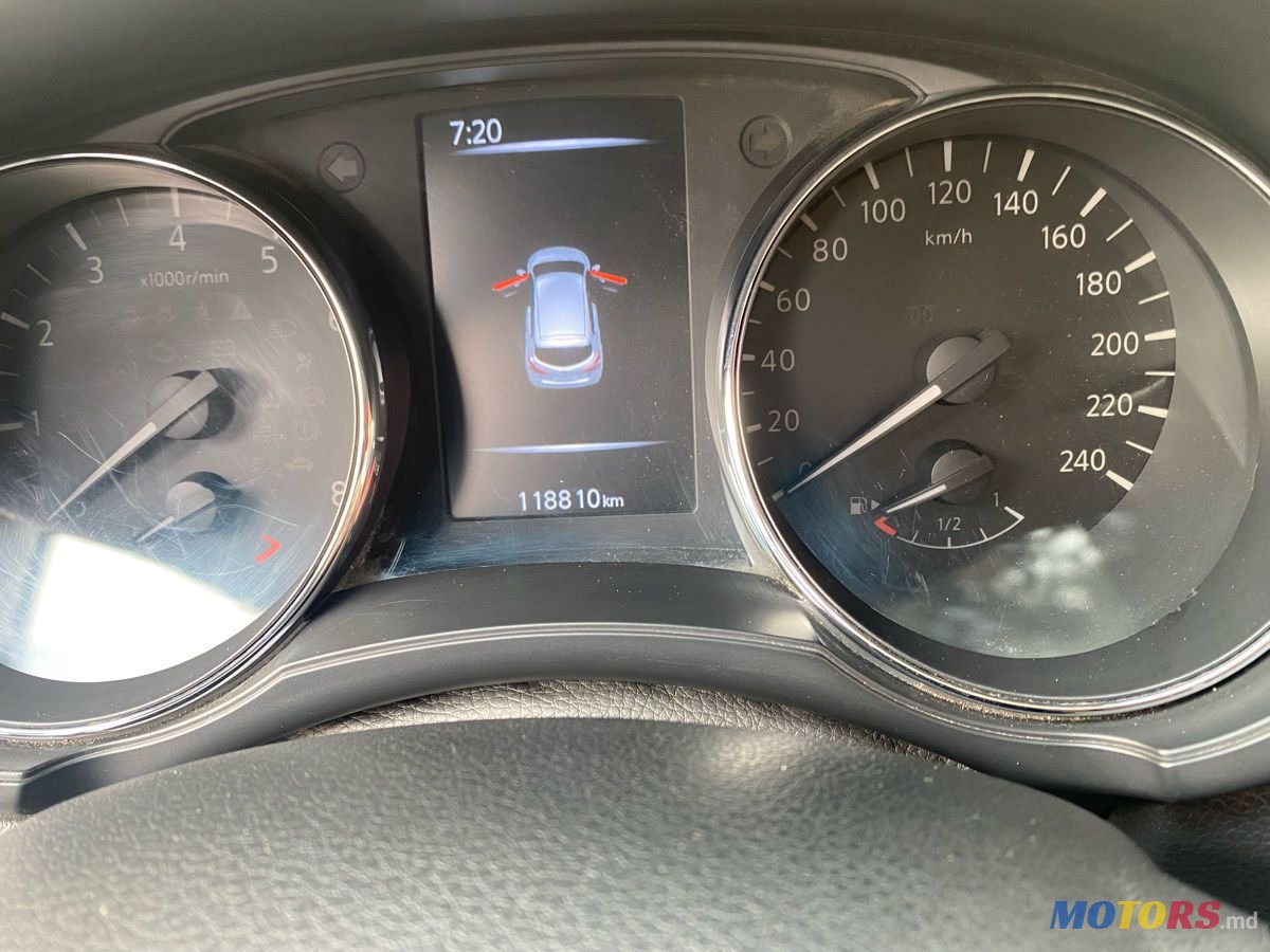 2014' Nissan Pulsar photo #3