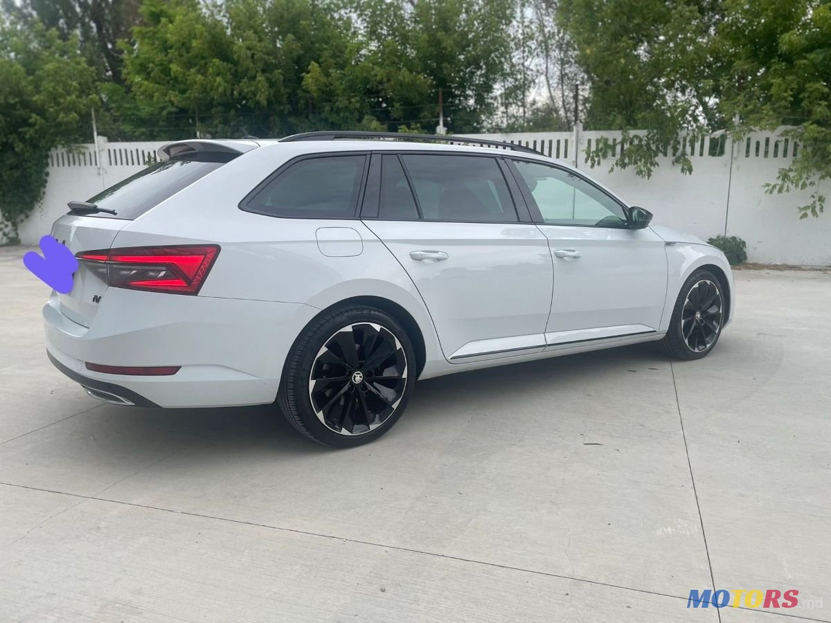 2019' Skoda Superb photo #3