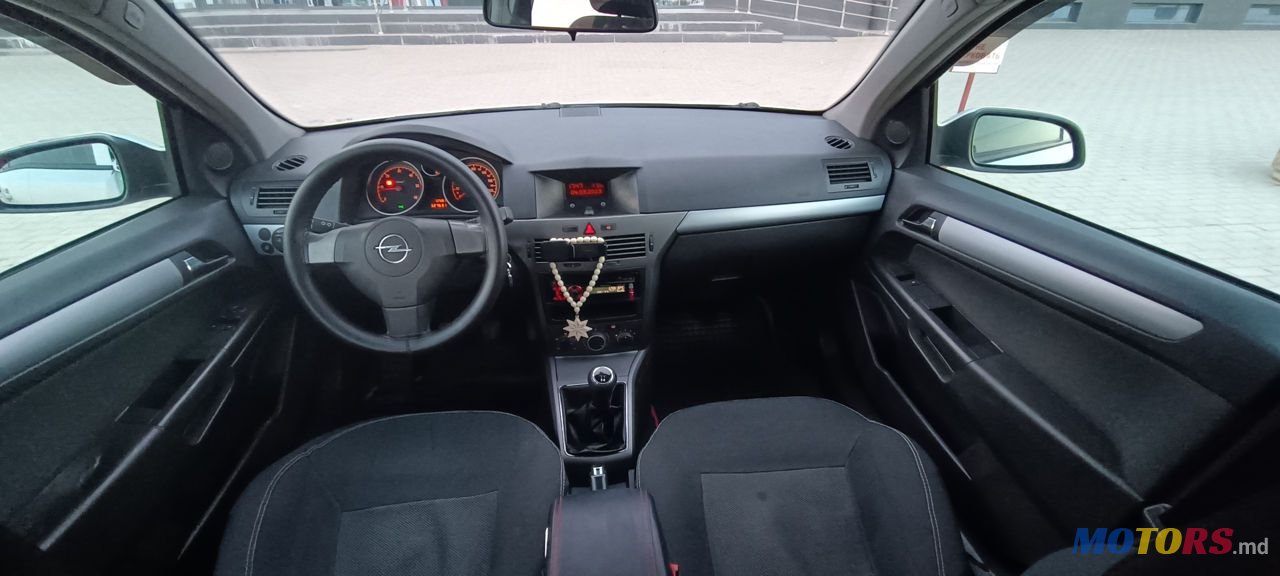 2005' Opel Astra photo #5