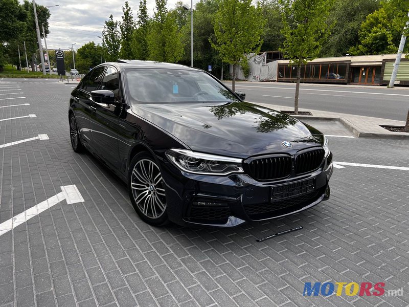 2019' BMW 5 Series photo #1