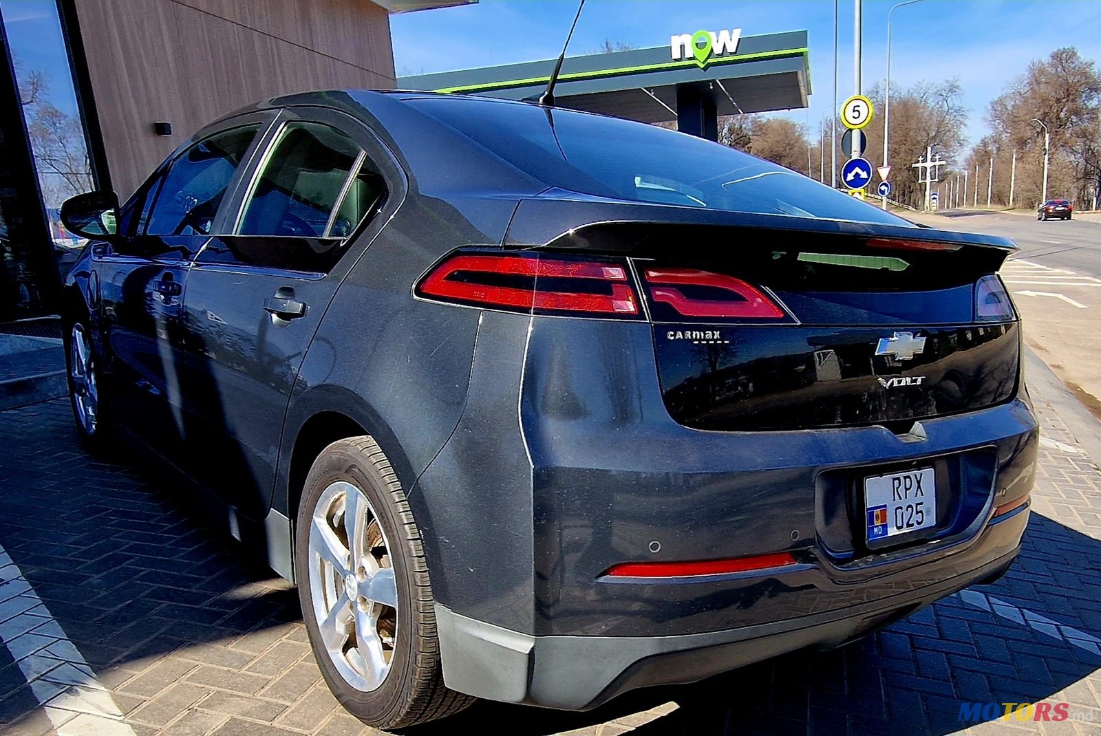 2012' Chevrolet Volt photo #2