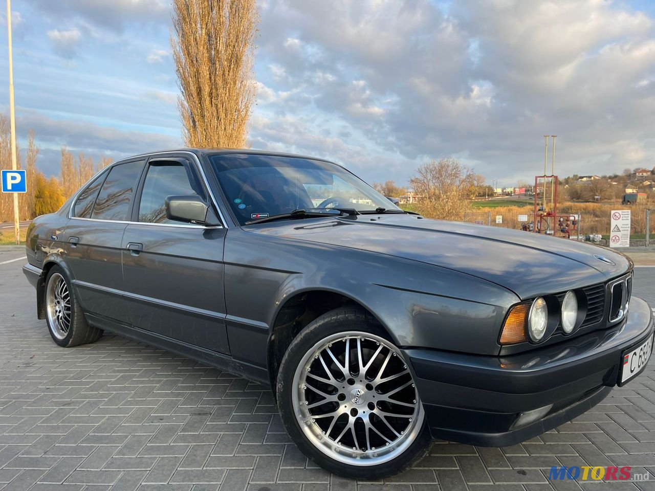 1989' BMW 5 Series photo #6