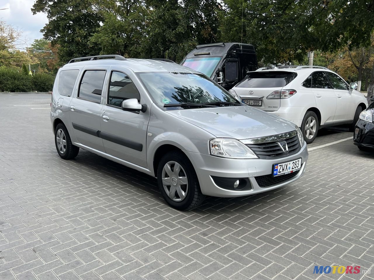 2011' Dacia Logan Mcv photo #1