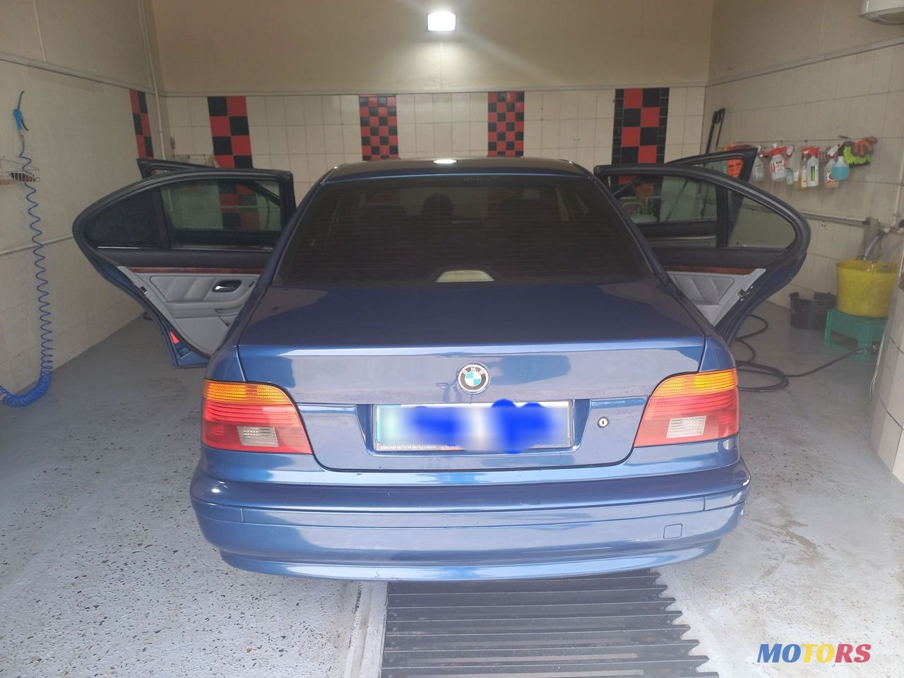 2002' BMW 5 Series photo #4