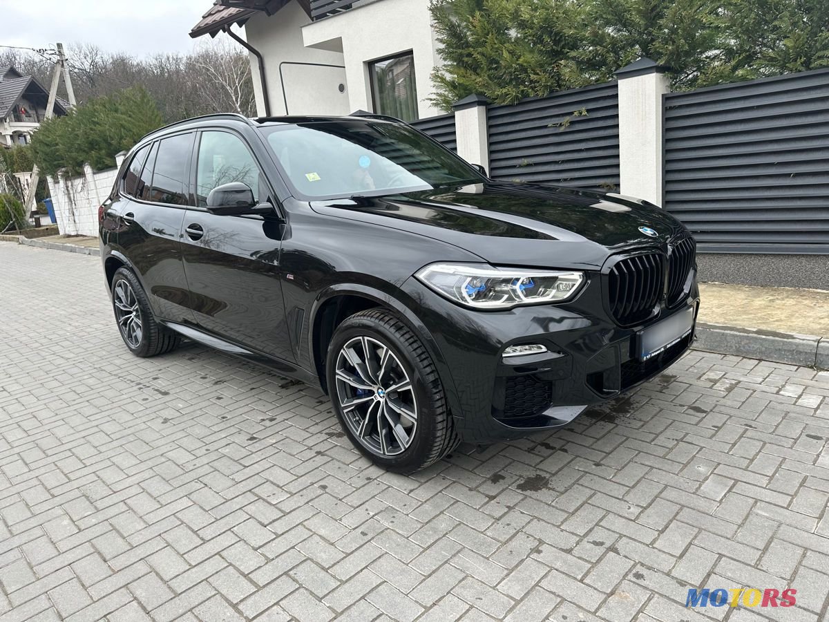 2020' BMW X5 photo #1