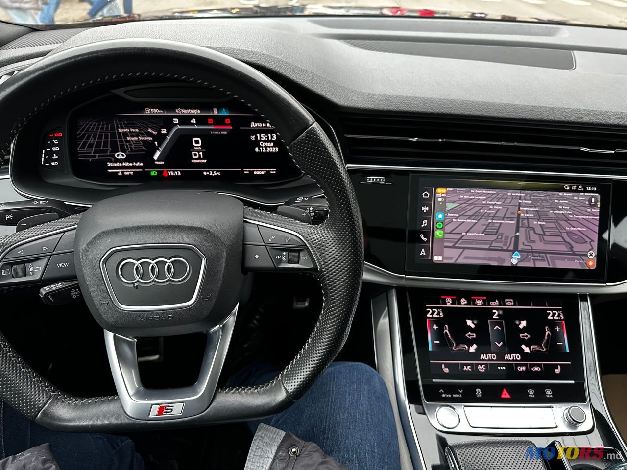 2019' Audi Q8 photo #2