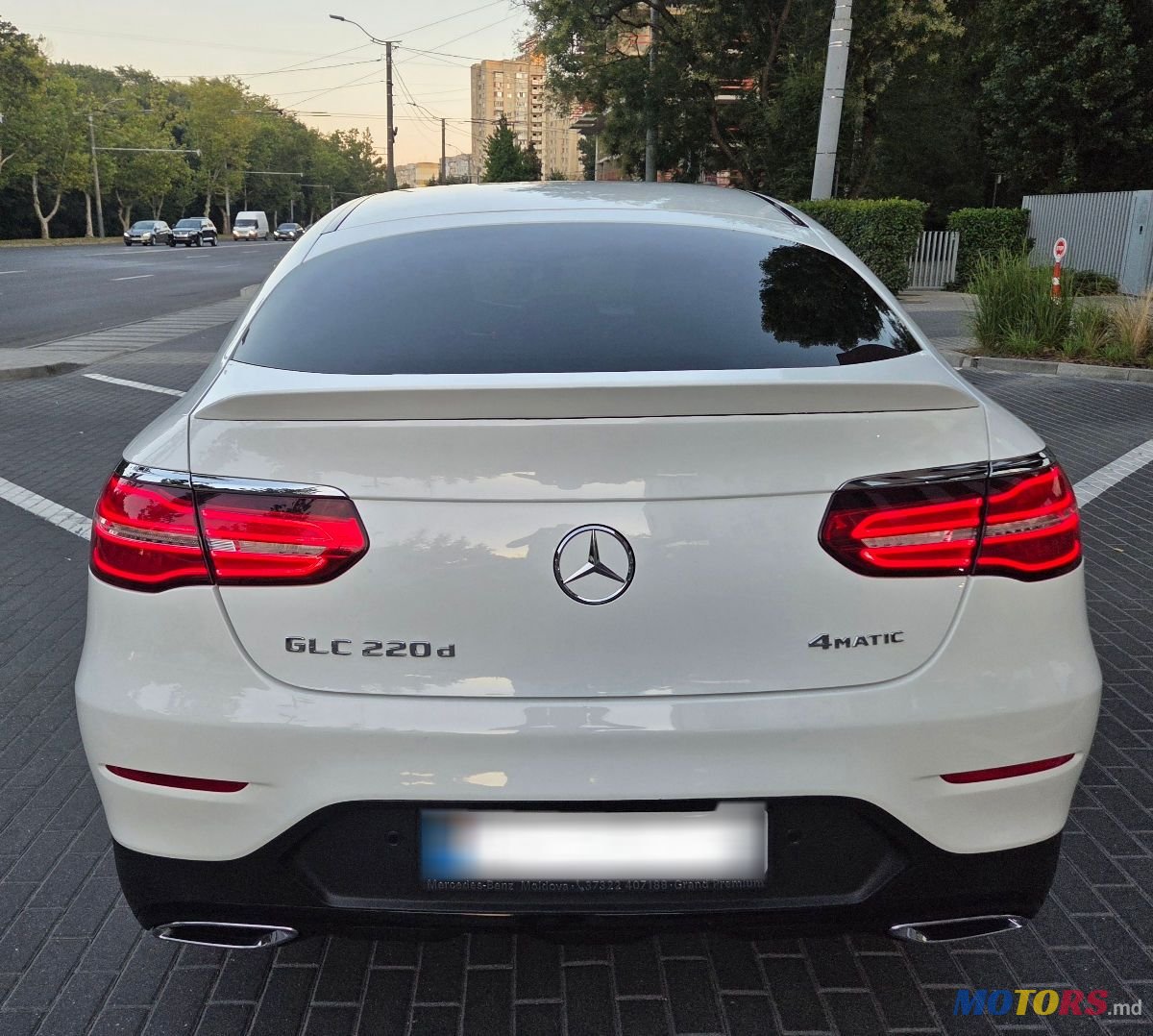 2018' Mercedes-Benz Glc Coupe photo #3