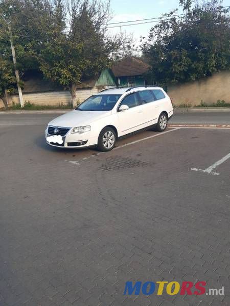 2007' Volkswagen Passat photo #5