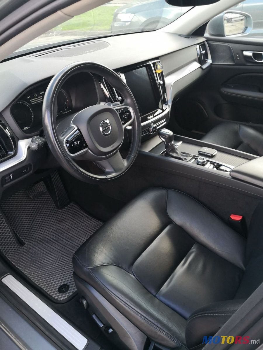 2020' Volvo S60 photo #6
