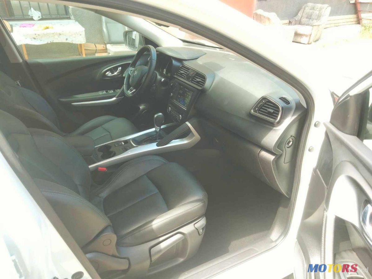 2016' Renault Kadjar photo #6