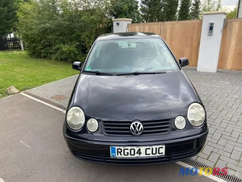 2004' Volkswagen Polo photo #4