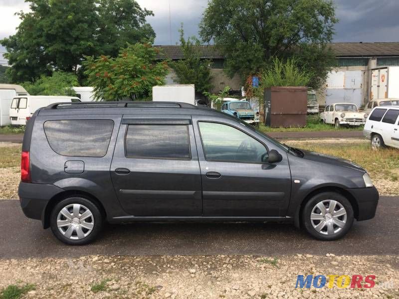 2008' Dacia Logan photo #3