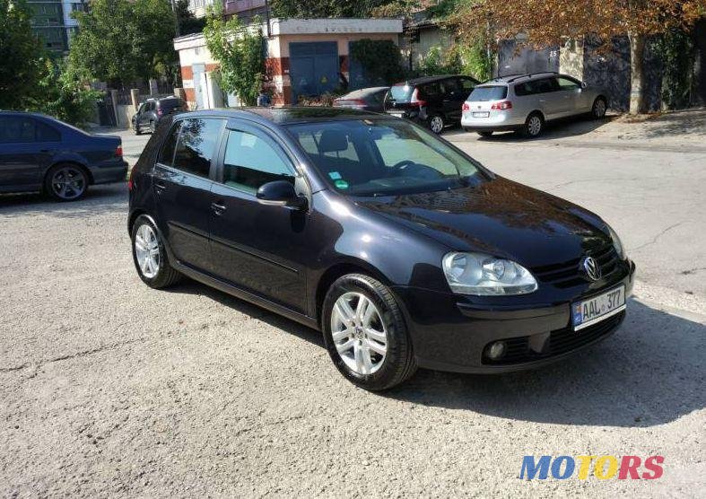 2007' Volkswagen Golf photo #1