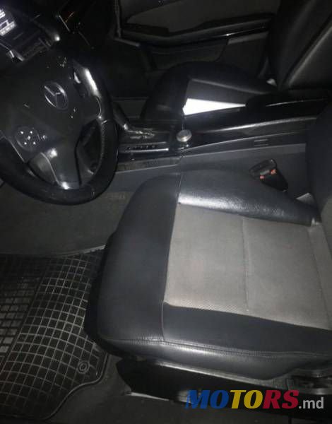 2010' Mercedes-Benz E photo #4