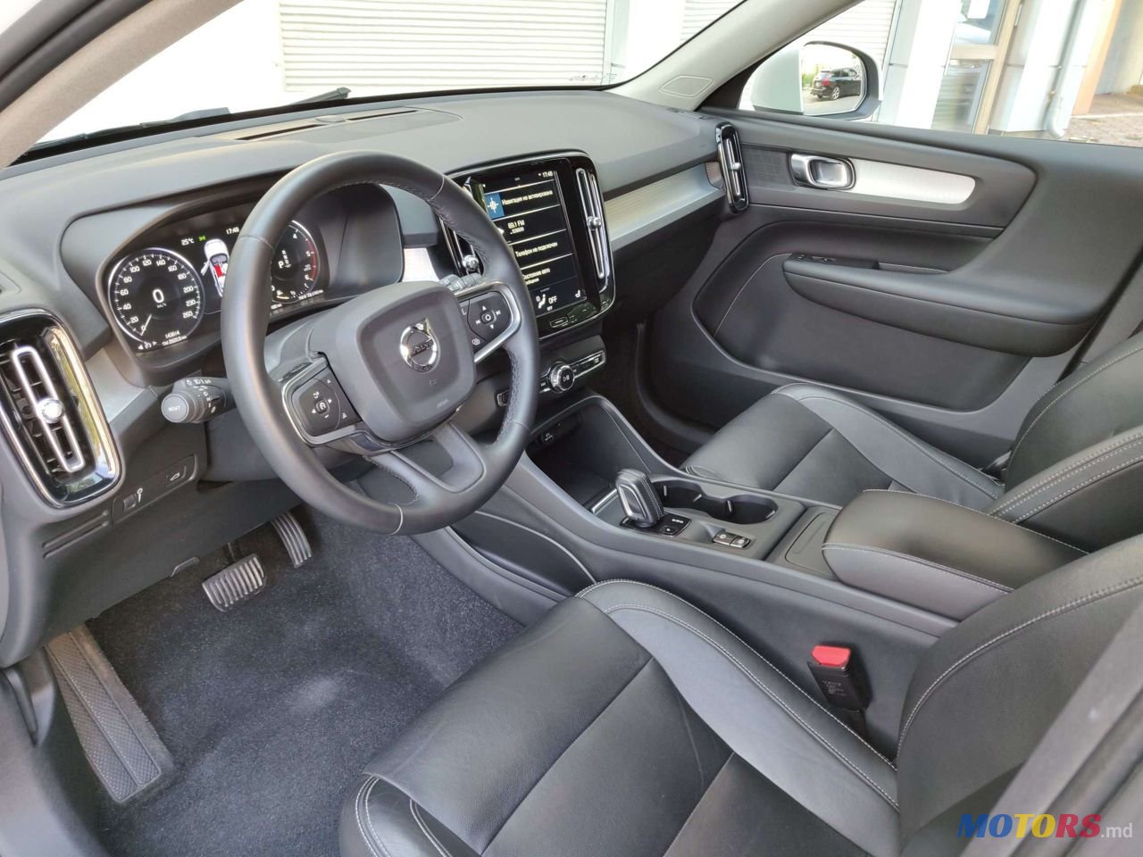 2018' Volvo Xc40 photo #5