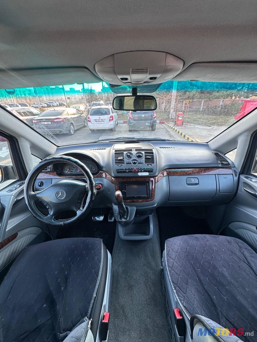 2006' Mercedes-Benz Viano photo #7