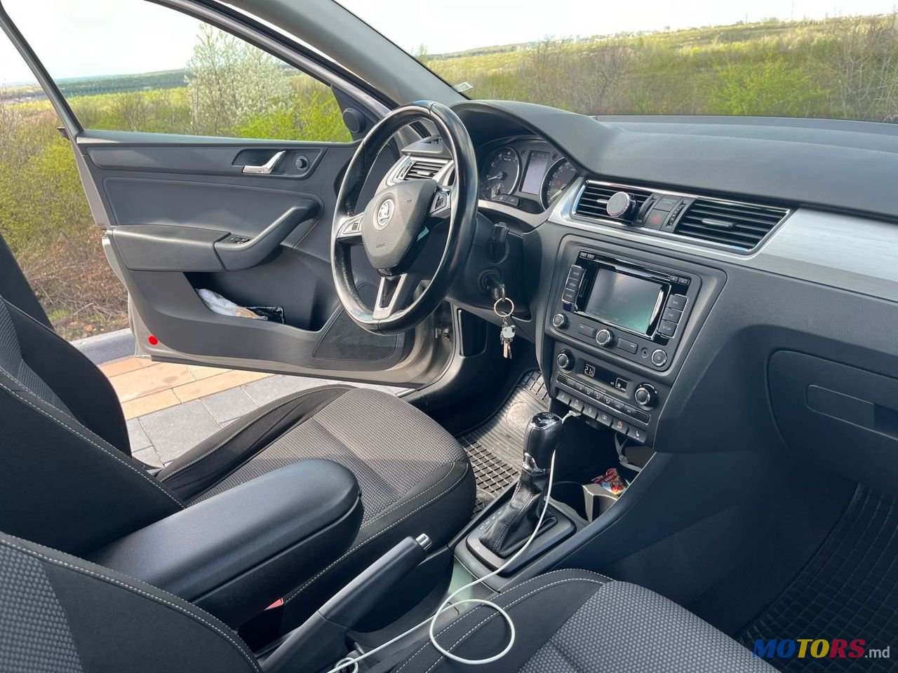 2013' Skoda Rapid photo #6