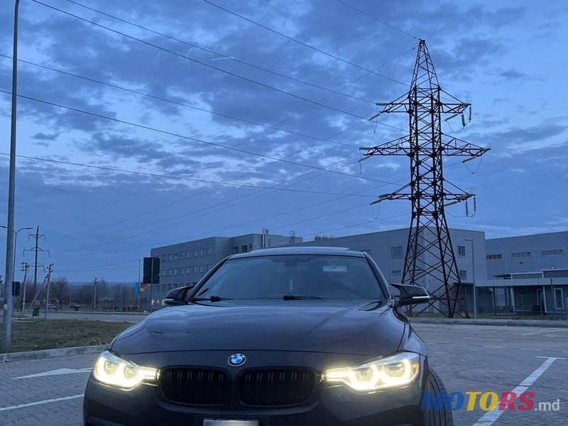 2016' BMW 3 Series photo #2