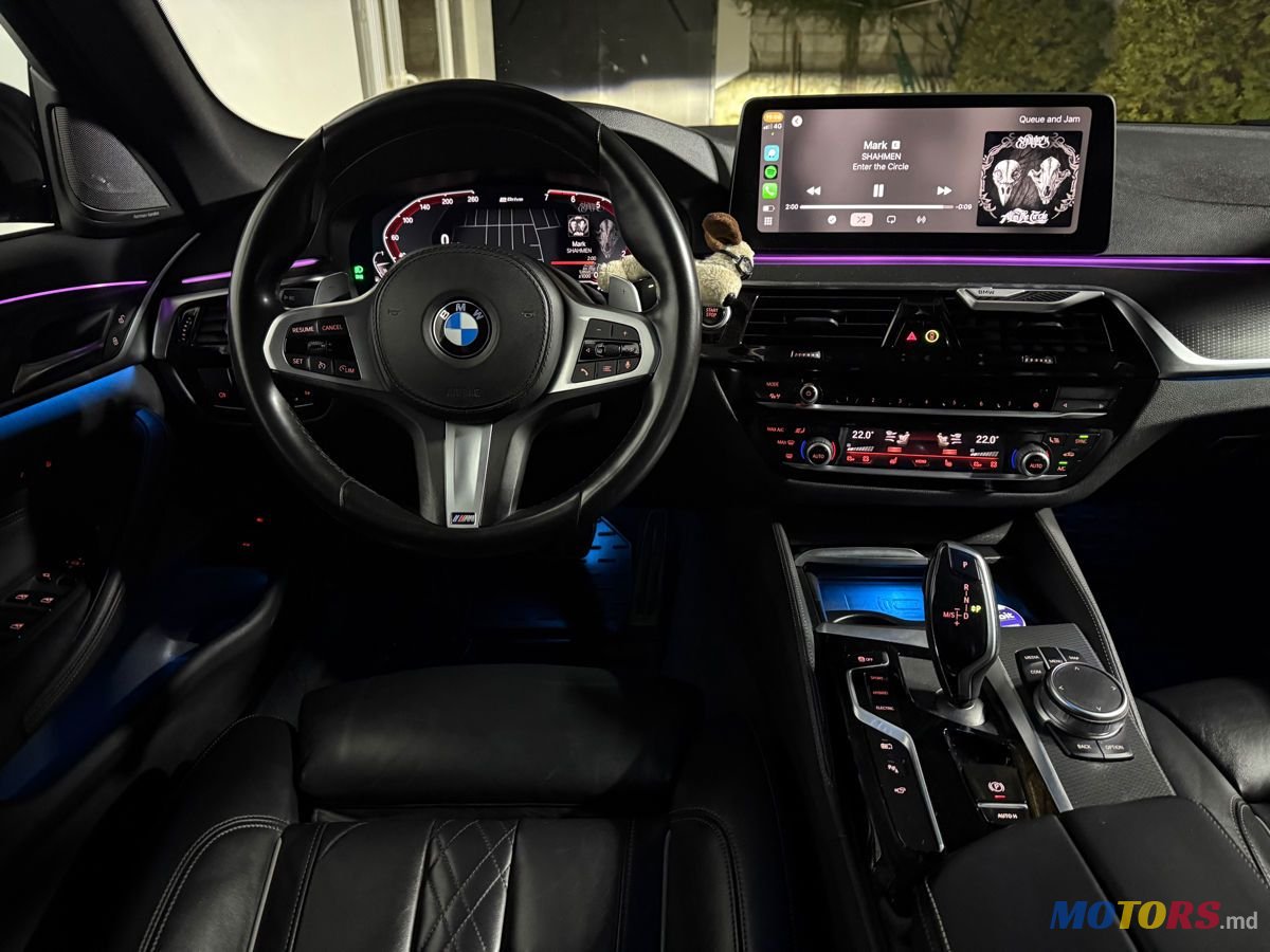 2021' BMW 5 Series photo #6