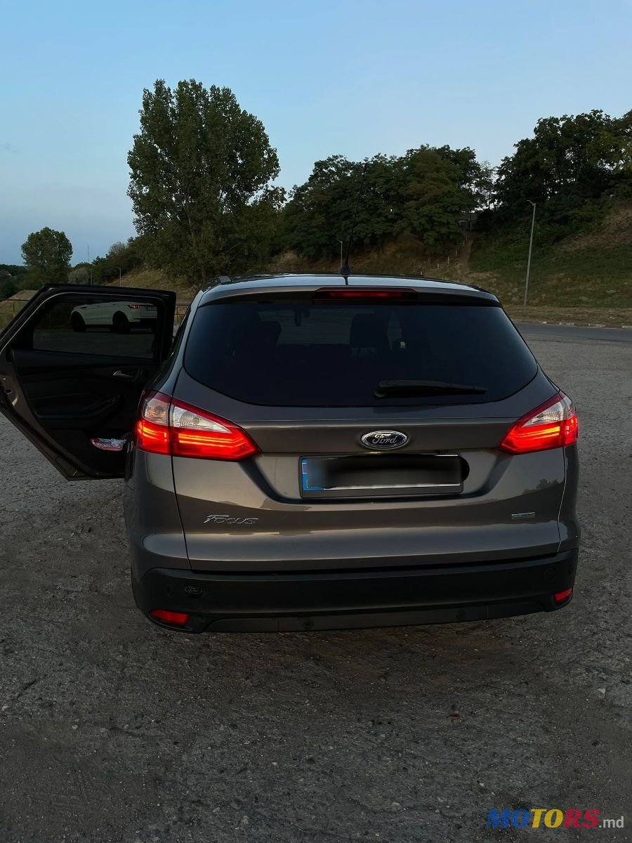 2012' Ford Focus photo #6