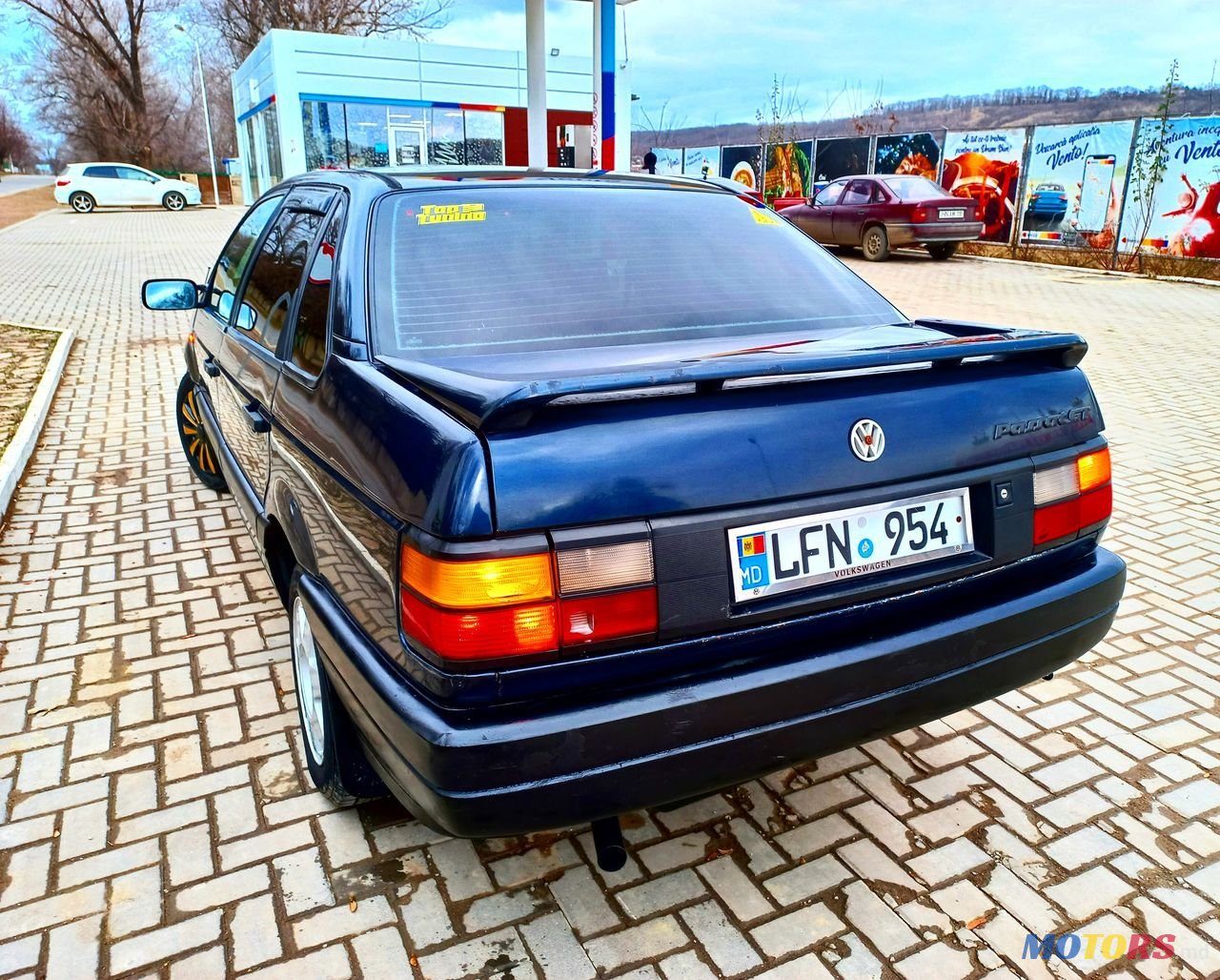 1993' Volkswagen Passat photo #3