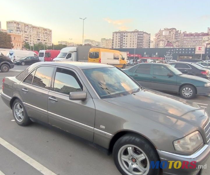 1994' Mercedes-Benz C Класс photo #1