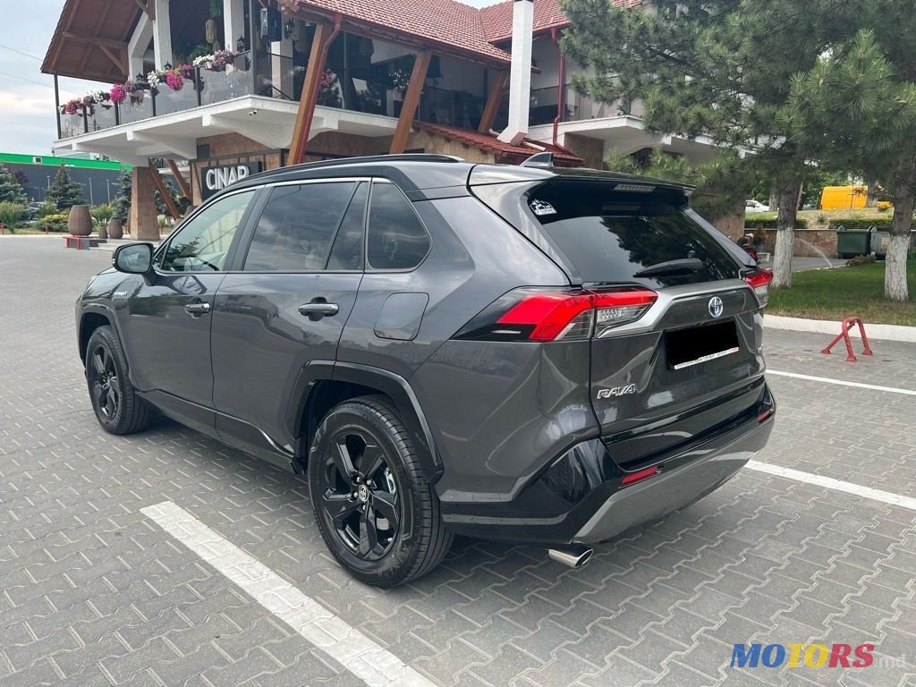 2020' Toyota RAV4 photo #6