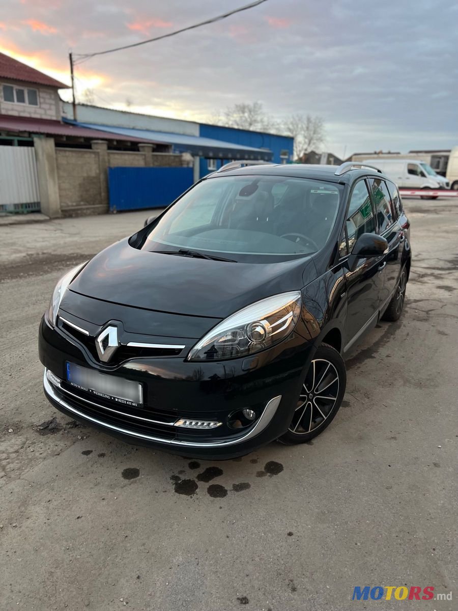 2013' Renault Grand Scenic photo #1