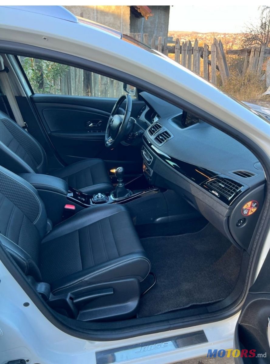 2015' Renault Megane photo #1