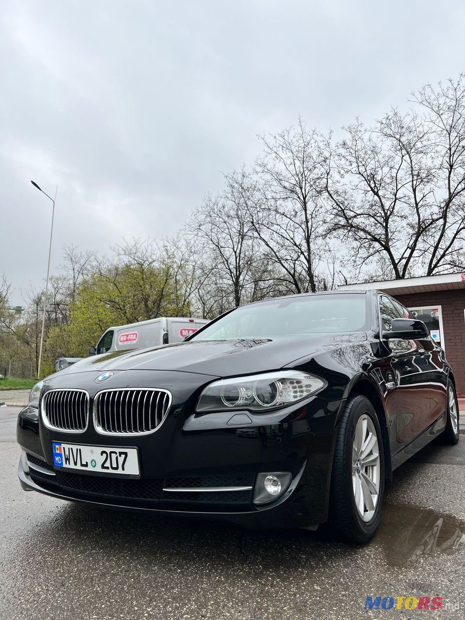 2013' BMW 5 Series photo #2