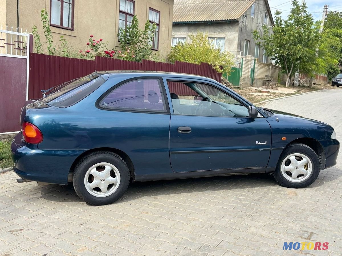 1997' Hyundai Accent photo #3