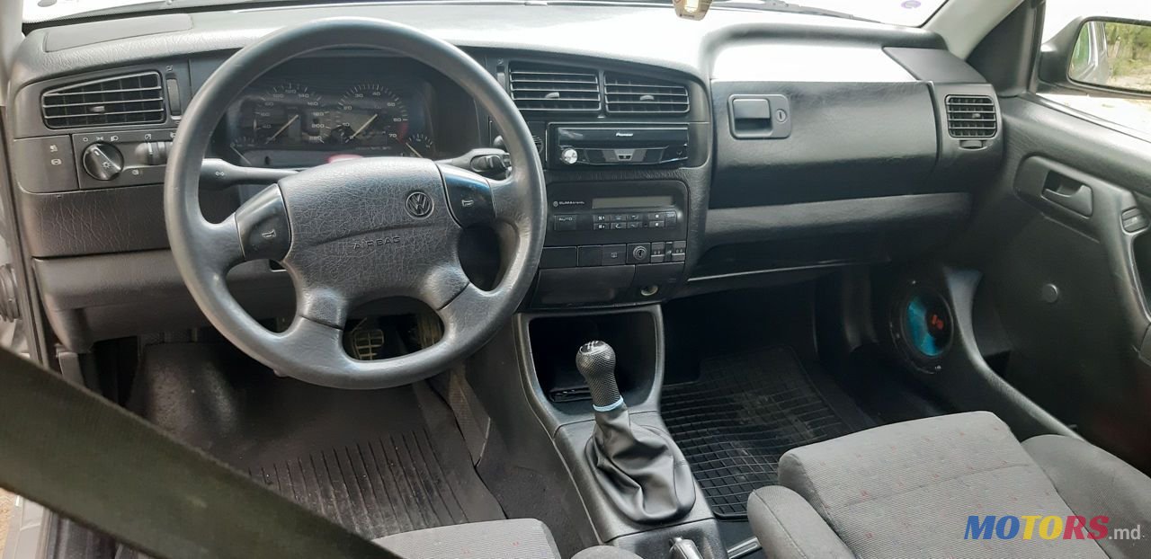 1995' Volkswagen Golf photo #5