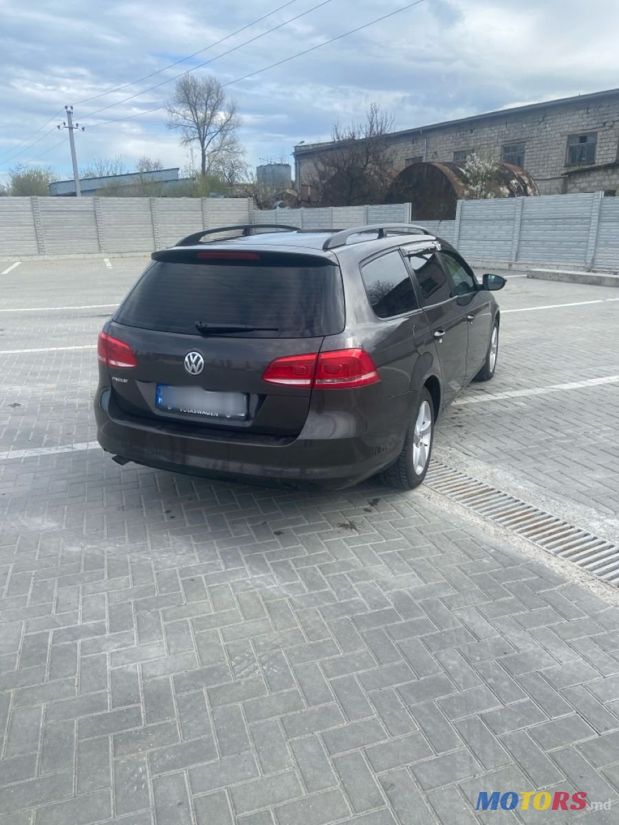 2014' Volkswagen Passat photo #4