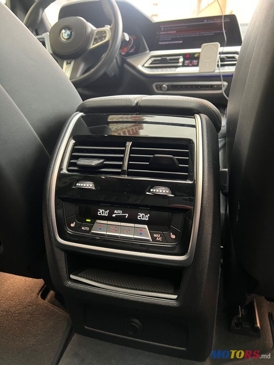 2020' BMW X5 photo #5