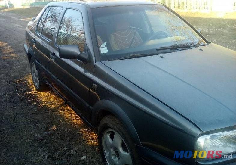 1992' Volkswagen Vento photo #1
