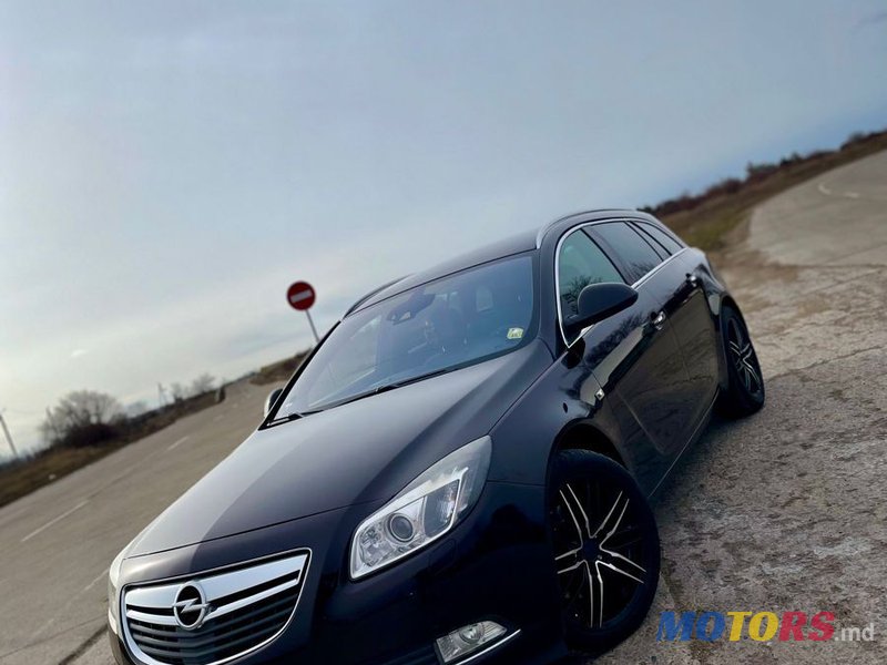 2012' Opel Insignia photo #2