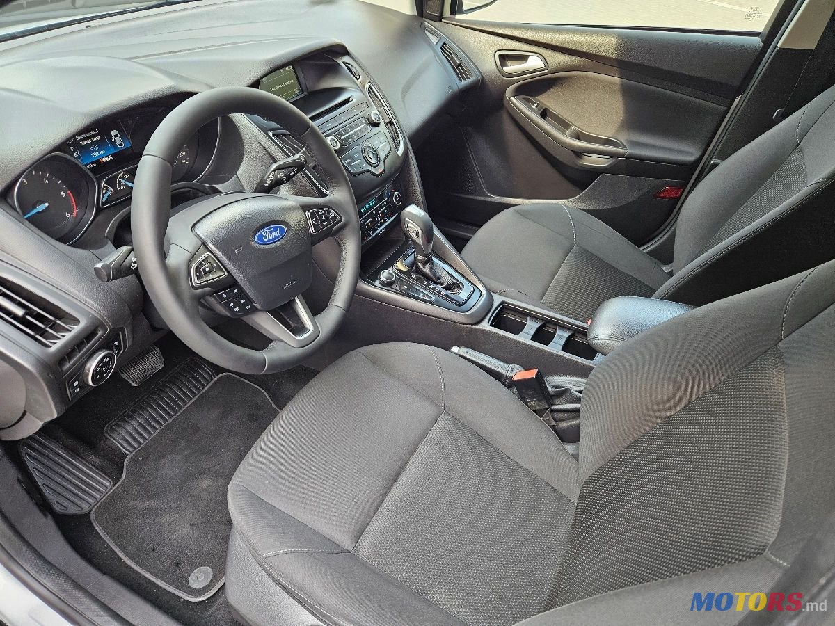 2016' Ford Focus photo #3