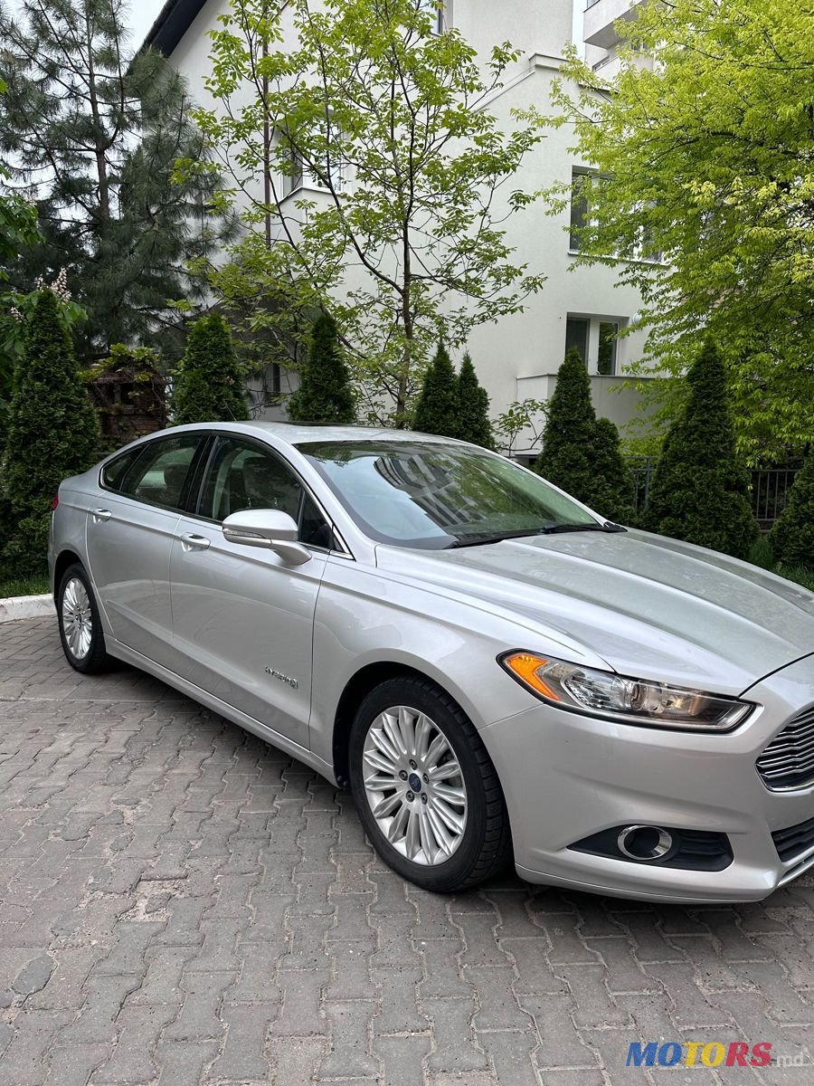 2013' Ford Fusion photo #1